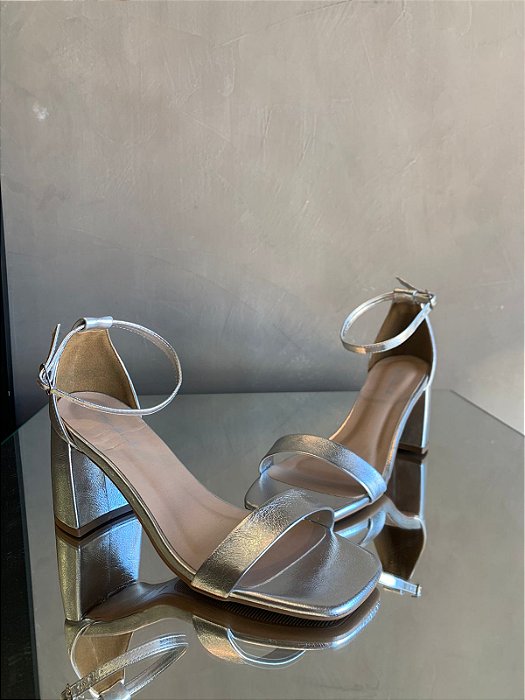 Sandália Antônia Texturizada Prata