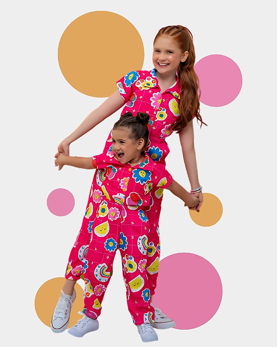 Macacão Infantil Meu Mundo Colorido Rosa