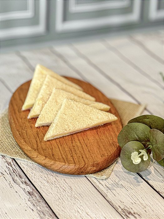 Sanduichinho de presunto e queijo (Mín. 24 uni)