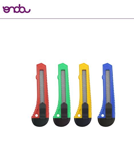 ESTILETE PLASTICO 18MM LARGO UNIDADE
