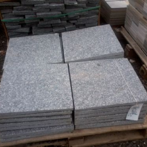 Pedra Miracema Cinza 30x30m - M²