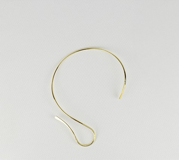 Choker Moderna Minimalista com Espiral Assimétrica Aberta