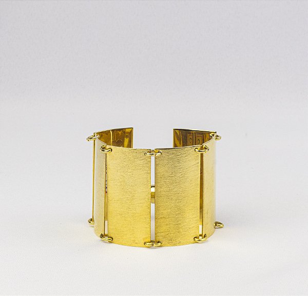 Bracelete Maxi Placas de Metal Acabamento Fosco