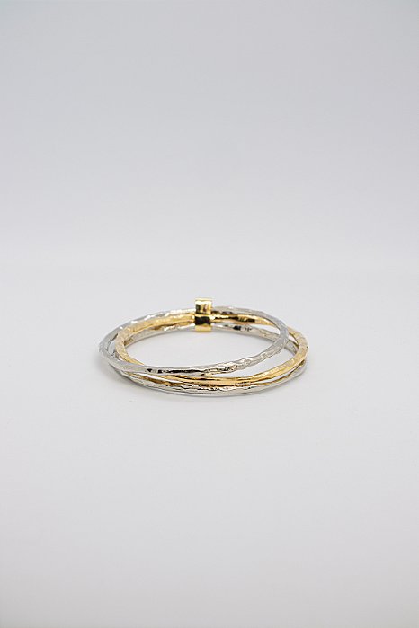 Pulseira Elegante Trio Tendência Mix de Banhos Acabamento Martelado