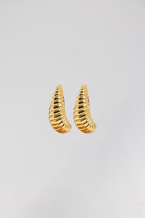 Brinco Elegante Casulo com Entalhes Médio