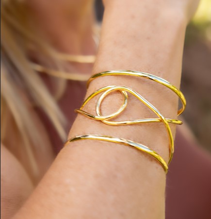 Bracelete Dourado Olho Estilizado - Design Contemporâneo