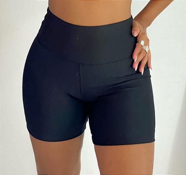 Short Preto