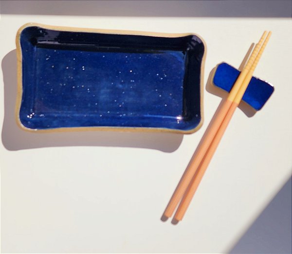 Conjunto de 4 pratos retangulares para comida japonesa com 4 apoio para hashi