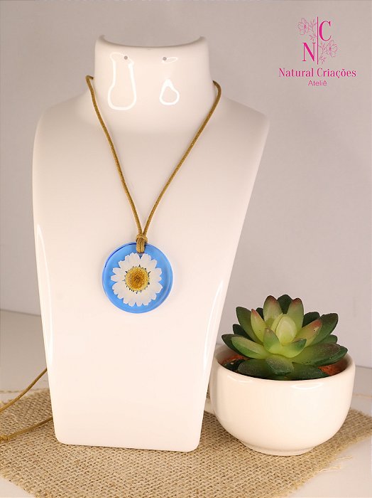 Colar com Pingente de Resina e Flores Naturais - MODEL-20244