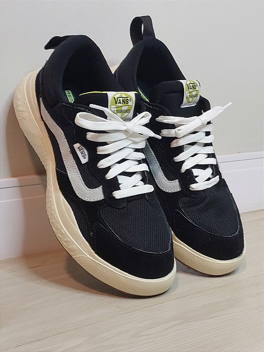 Tênis Vans Ultrarange VR3 Neo