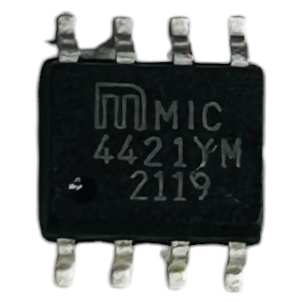CIRCUITO INTEGRADO MIC 4421 AYM ( SMD )