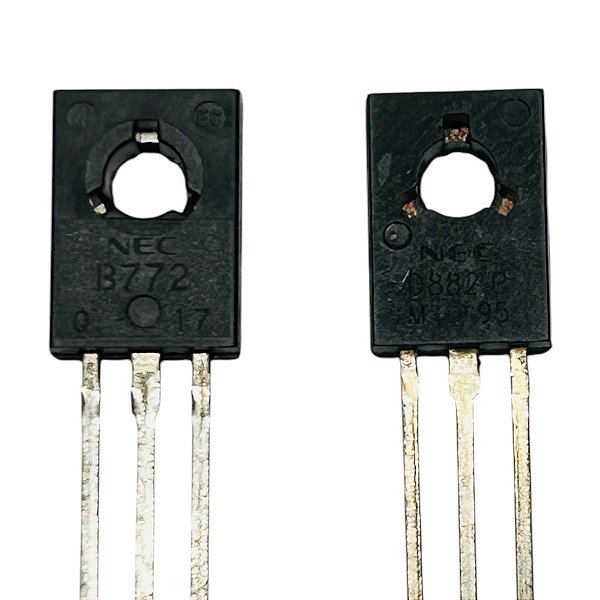 TRANSISTOR 2SB772 / 2SD882  - PAR