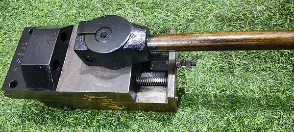 Carrinho torno revolver