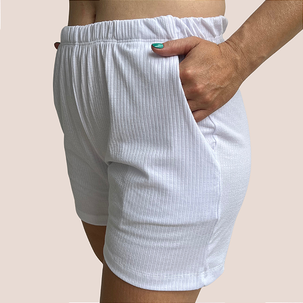 Shorts Feminino Canelado Tamanhos P ao G3 com Bolso 41-A