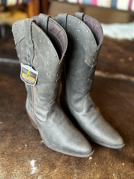 Bota Helazza Feminina Bico Fino - Café - Com Tarrachas
