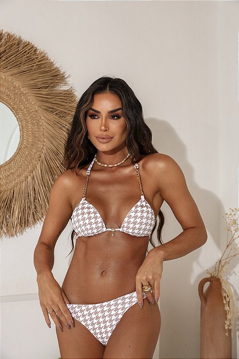 Cortininha Paris com Correntes, Costura Embutida e Bojo Removível (CALCINHA NÃO INCLUSO)