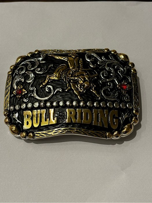 FIVELA BULL RIDING 2323