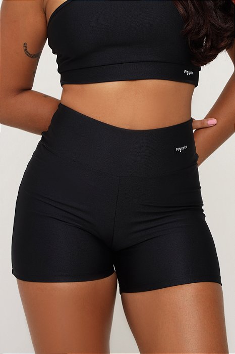 Short Fitness Um
