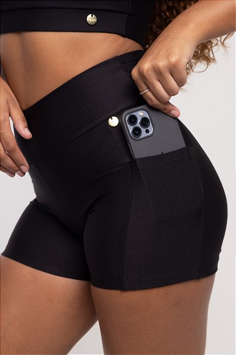 Short UM com Bolso