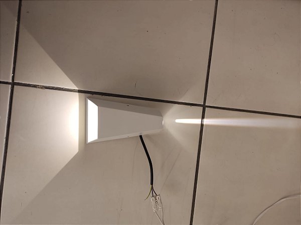 ARANDELA LED 2 X 5W 3000K IP65 MID BRANCA 2007