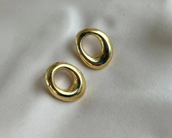 Brinco Oval Vazado Banhado a Ouro 18k