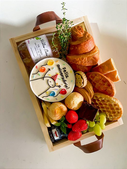 Cesta Café Bentô P - Bandeja bento cake (serve 1 a 2 pessoas)