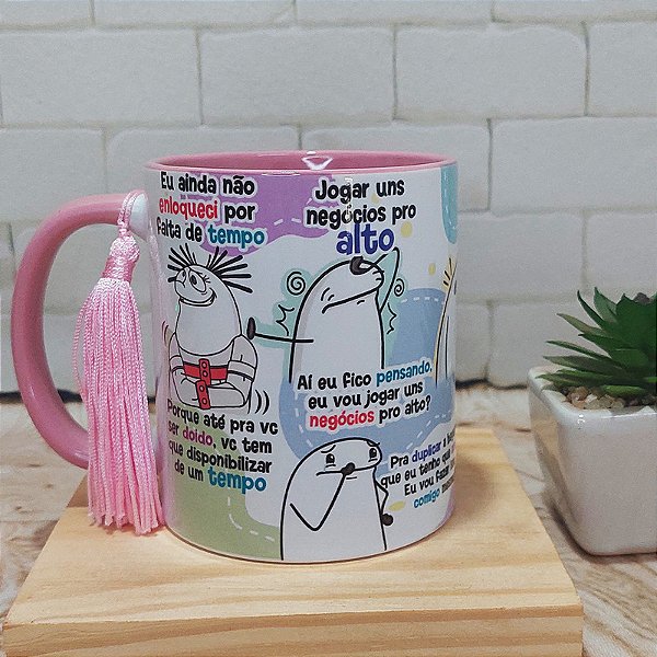 Caneca meme  eu ainda não enlouqueci por falta de tempo