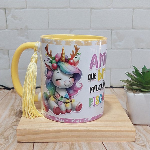 Caneca  natalina amigas que brilham mais que pisca pisca