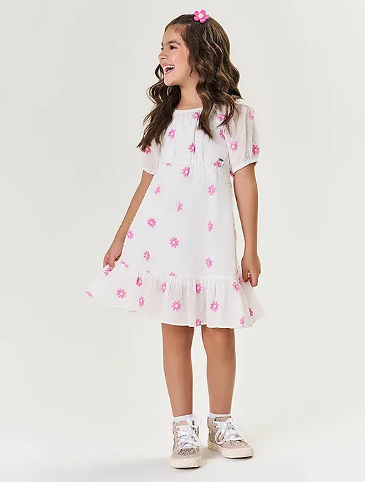 Vestido Branco Flor bordada Rosa