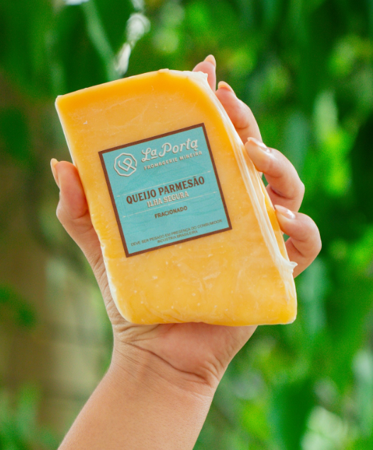 Queijo Ilha Segura (tipo Parmesao) - Queijaria La Porta