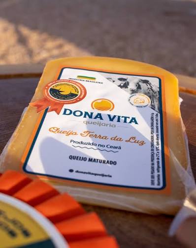 Queijo Terra de Luz Fracionado 220g - Dona Vita