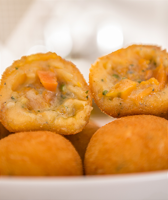 Bolinho de Abóbora com Gorgonzola - Pacote de 1kg com salgados de 20g