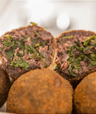Bolinho de Feijoada - Pacote de 400g com salgados de 20g