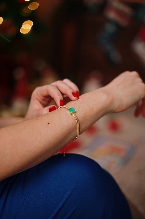 Pulseira Rabo de Rato com Ponto de Luz Verde Banhada a Ouro 18k