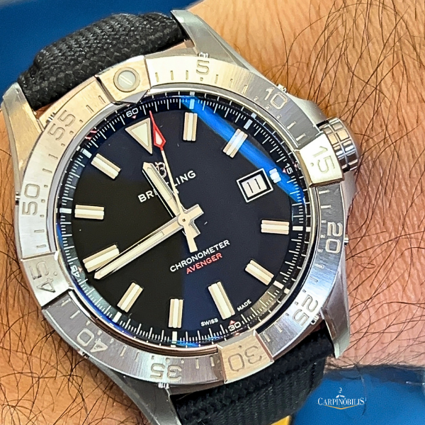 BREITLING AVENGER AUTOMATIC 42
