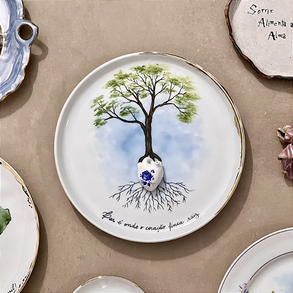 Prato-poema "Lar é onde o coração finca raiz - Coração floral azul"