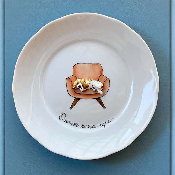 Prato-poema “O amor reina aqui” - Beagle