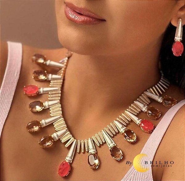 Conjunto de colar (fecho lagosta com extensor) e brinco de pedra fusion laranja e citrino cravejado com zircônia dourado (11249)