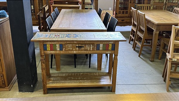 Aparador Rústico com Ladrilhos e Gaveta Colorida