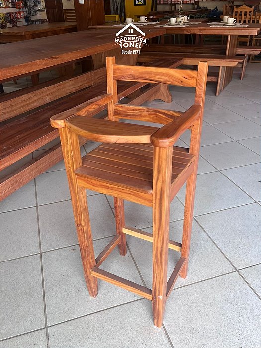 Banqueta Infantil em Peroba Rosa – Artesanal, Segura e Durável