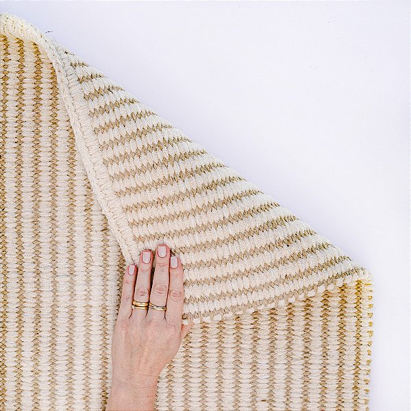 Tapete de Tear Manual Arado Bege e Cru