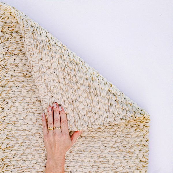 Tapete de Tear Manual Nuvem Bege e Off White