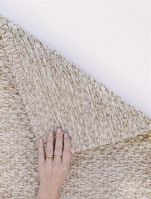 Tapete de Tear Manual Nuvem Cinza e Off White