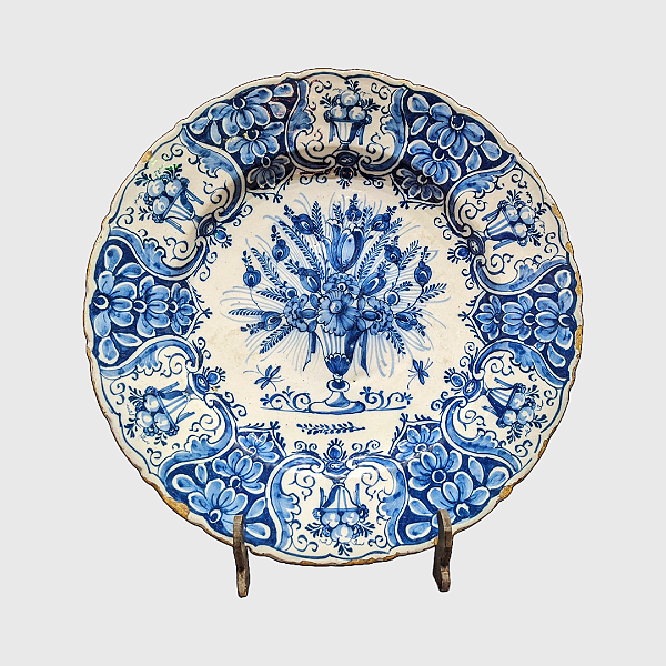 Prato Antigo Raro de Pavão Delft Blue - "De Porceleyne Claeuw" Holland (1658-1870)