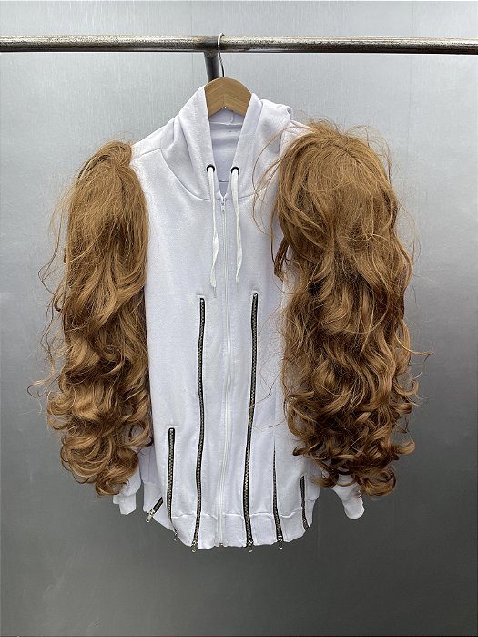 Lindsay lohan hair white hoodie