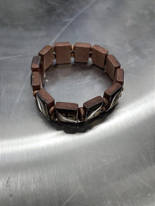 Wood bracelet brown