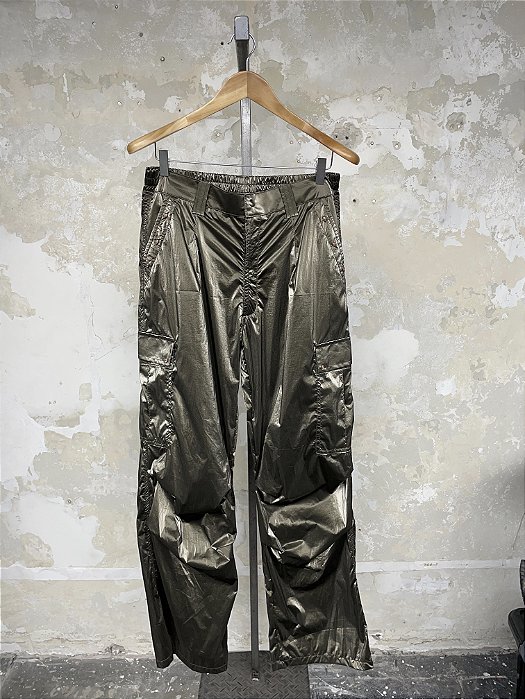 Bronze nylon cargo pants