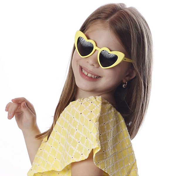 ÓCULOS de SOL - BELINHA YELLOW - Armação em Coração, material Silicone e lentes polarizadas