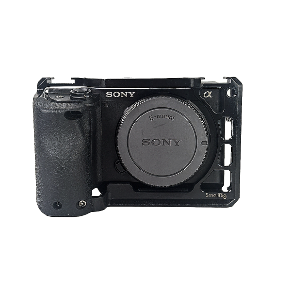 Câmera Sony A6400 Mirrorless Seminova Corpo + 2 Bat.erias