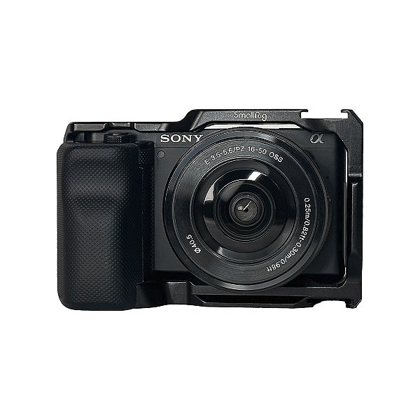 Câmera Mirrorless Sony ZV-E10 + Lente 16-50mm Seminovo